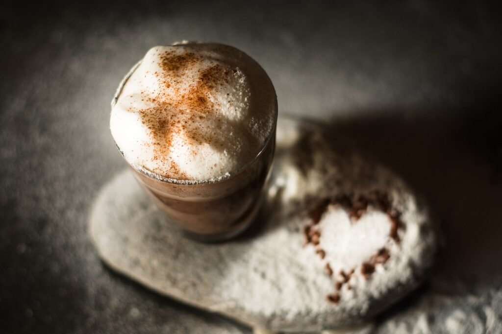 cocoa, heart, valentine's day, love, valentine, romance, winter, romantic, chocolate, sweetness, coffee, milk, yummy, dessert, sugar, chai latte, cinnamon, coffee shop, enjoyment, chai latte, chai latte, chai latte, chai latte, chai latte